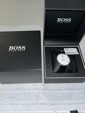 Hugo Boss Men's White Dial Gold Case Black Leather Strap Watch EUC